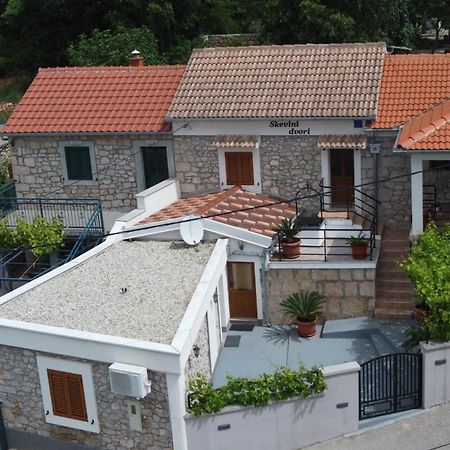 Holiday Home Skevini Dvori Starigrad Paklenica Exterior photo